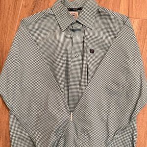 Classic Cinch button down